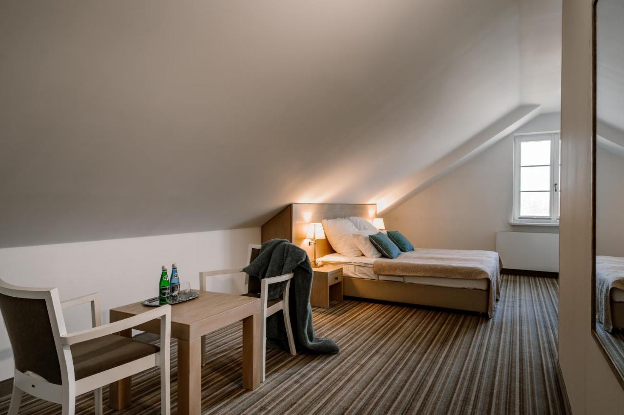 Hotel&Spa Dwór Droblin Leśna Podlaska Exterior foto